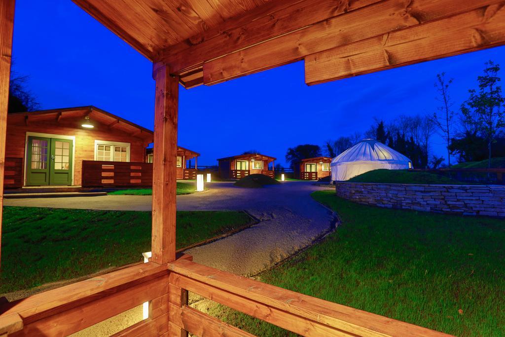 Готель Giltraps Townhouse & Glamping Kinnitty Номер фото