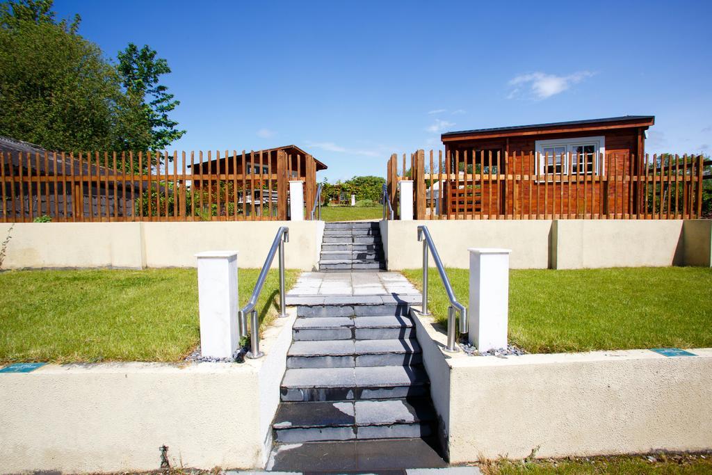 Готель Giltraps Townhouse & Glamping Kinnitty Екстер'єр фото