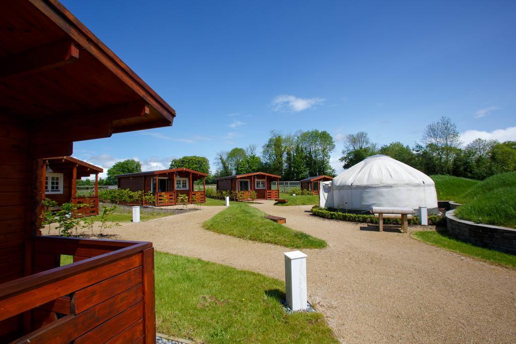 Готель Giltraps Townhouse & Glamping Kinnitty Екстер'єр фото