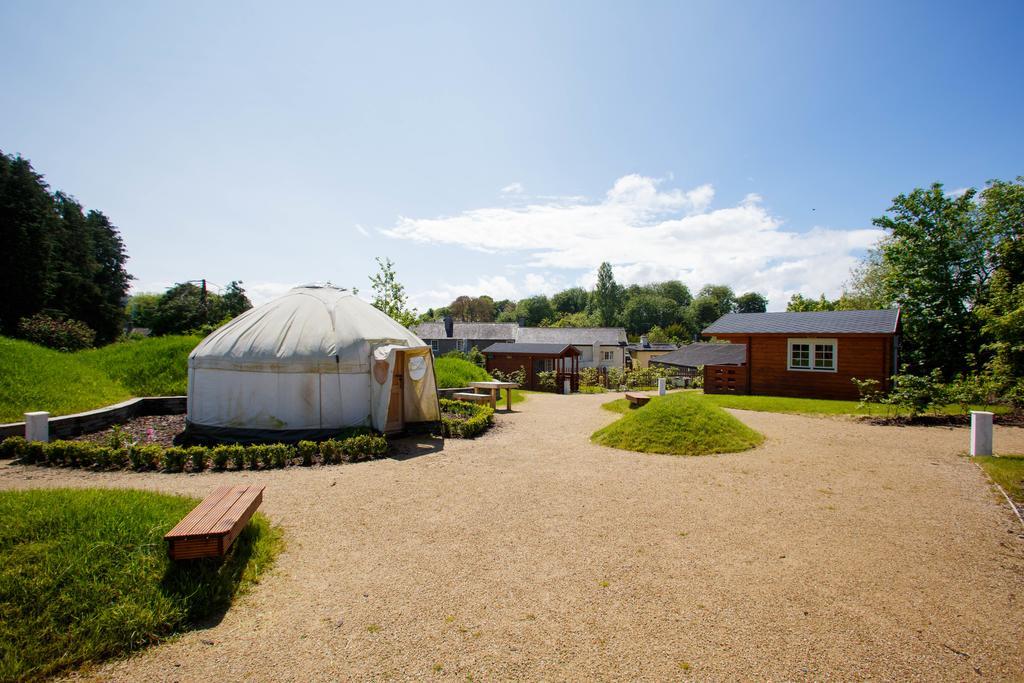 Готель Giltraps Townhouse & Glamping Kinnitty Екстер'єр фото